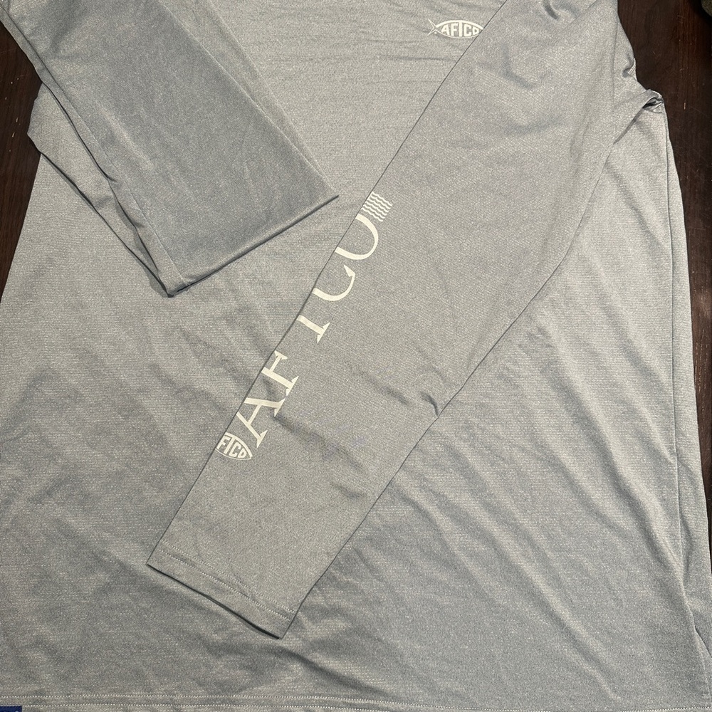 Size L AFTCO Lightweight stretch Gray Long Sleeve Tee